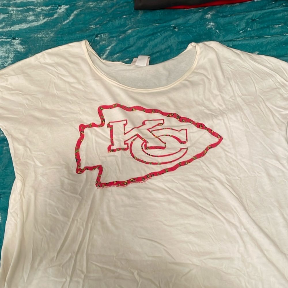 Junk Food KC Chiefs off the shoulder top